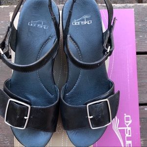 NEW! Dansko Black Sandals